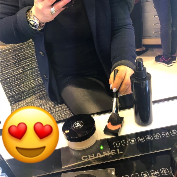 And soo happy with my authentic Gucci Perl belt 😍 - Picture 3 of 6